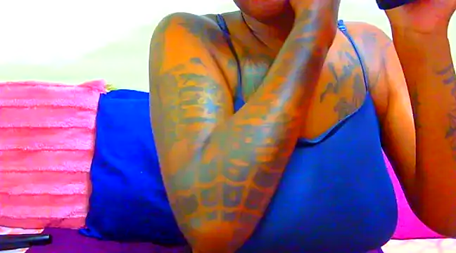 TattoedGoddessxx online show from 02/16/25, 08:55