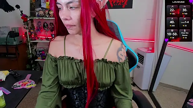 Snapshot of _sakae_ chatting on 11/21/25, 07:51 sakae online show from 11/21/25, 07:51