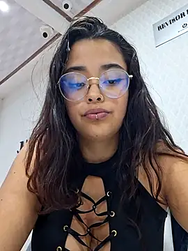 Ariana Pierce online show from 03/18/25, 04:40