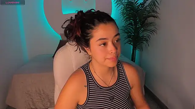 Ariana Pierce online show from 10/21/25, 12:48