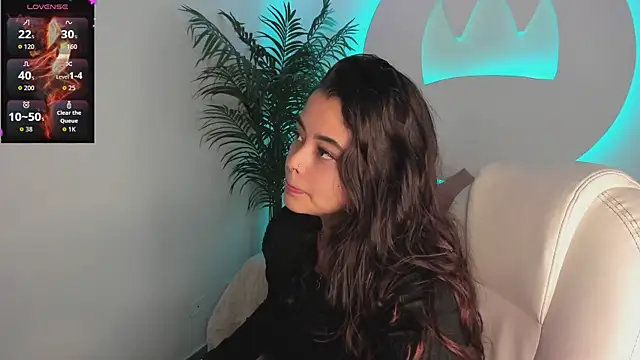 Ariana Pierce online show from 10/18/25, 12:51