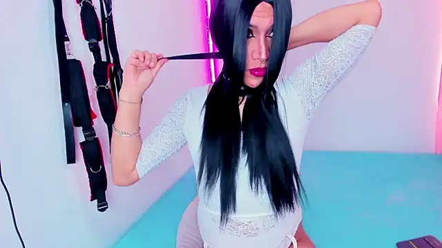 Candace Queen online show from 11/01/25, 05:18