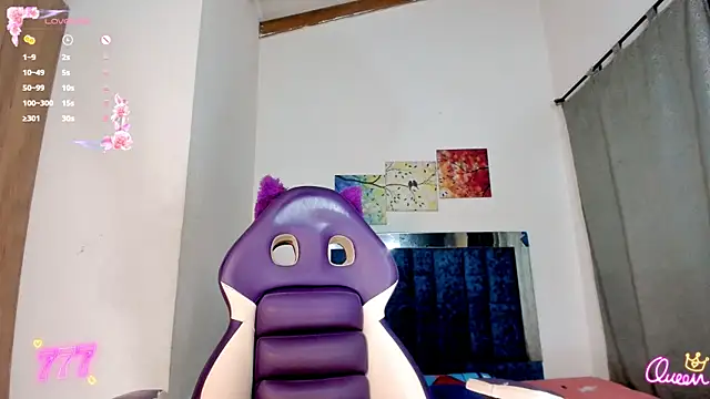 Snapshot of Nicol_ofi24 chatting on 06/18/26, 06:01 Nicol ofi24 online show from 06/18/26, 06:01