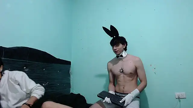 pervertsteens3 online show from 10/23/25, 06:12