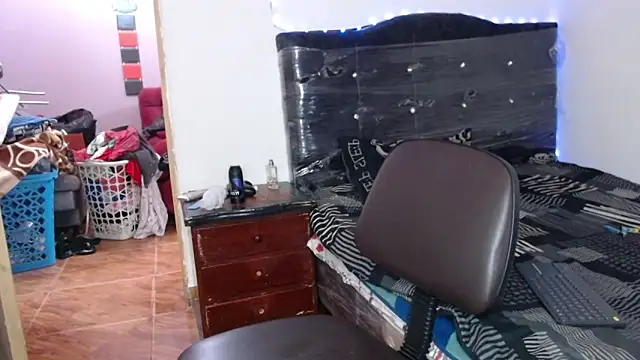 pervertsteens3 online show from 11/11/25, 09:09