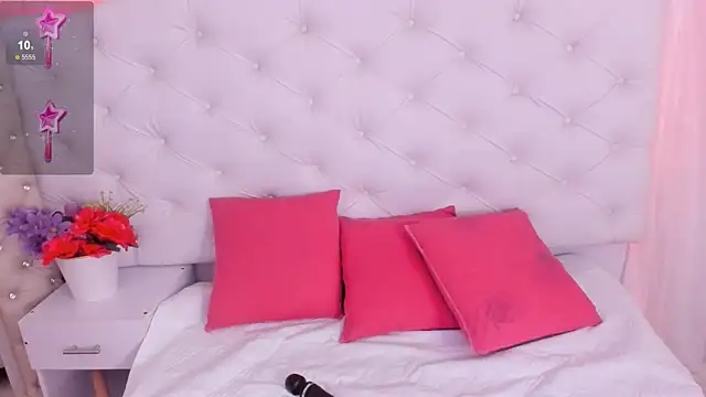 anchela-garcia1 online show from 09/30/25, 02:12