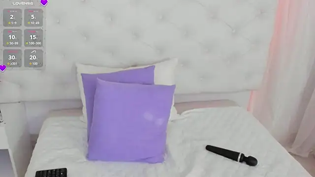 anchela-garcia1 online show from 12/13/25, 08:04