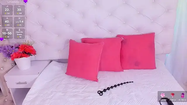 anchela-garcia1 online show from 09/24/25, 12:22