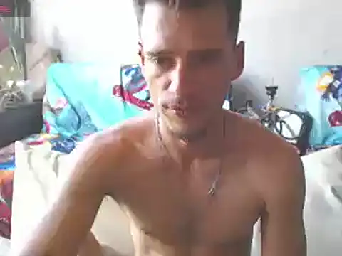 Snapshot of roystonee10 chatting on 12/18/24, 01:45 roystonee10 online show from 12/18/24, 01:45