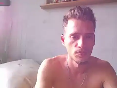 Snapshot of roystonee10 chatting on 12/20/24, 10:11 roystonee10 online show from 12/20/24, 10:11