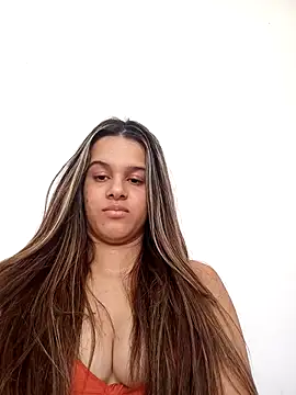 princesaa98 online show from 12/18/25, 04:33