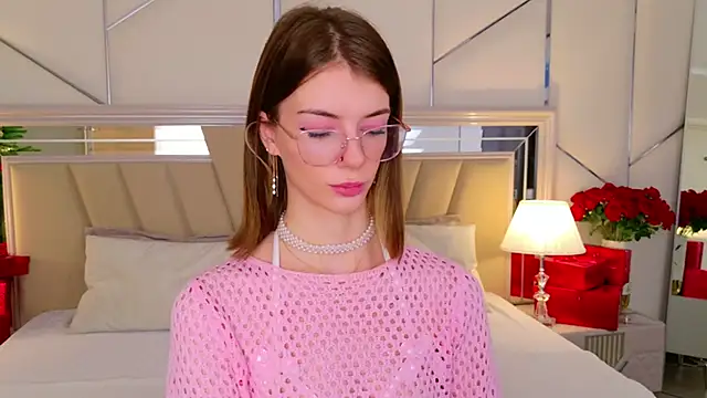 MeganMour online show from 12/19/25, 05:26