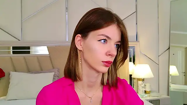 MeganMour online show from 11/14/25, 05:16