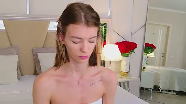 MeganMour online show from 11/24/25, 05:02