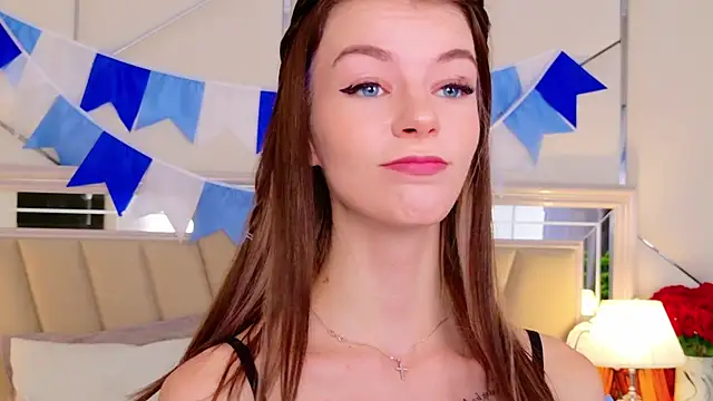 MeganMour online show from 10/04/25, 05:03