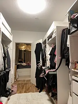 Engel mia online show from 04/10/26, 11:45