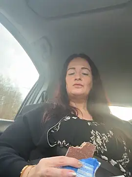 Engel mia online show from 12/16/25, 12:09