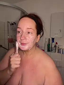 Engel mia online show from 10/07/25, 01:34