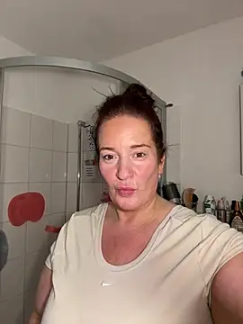 Engel mia online show from 03/26/26, 08:23