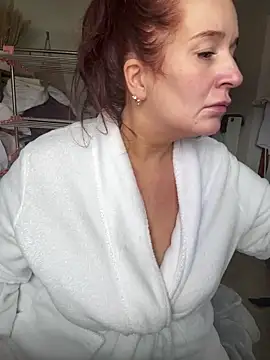 Engel mia online show from 11/27/25, 11:10