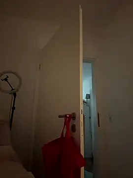 Engel mia online show from 10/25/25, 02:07