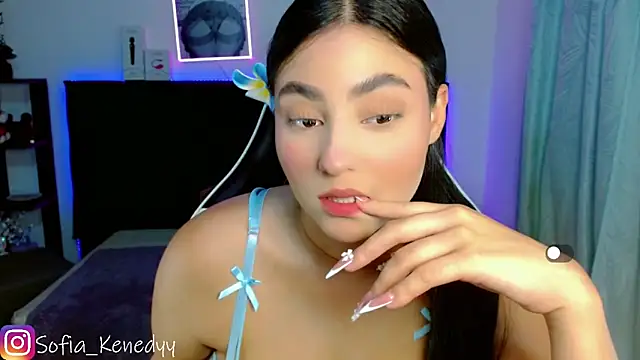 Sofia kenedyy online show from 10/19/25, 09:06