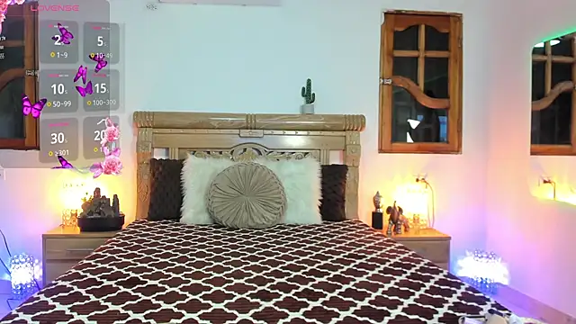 oriana faddila online show from 06/25/26, 03:15