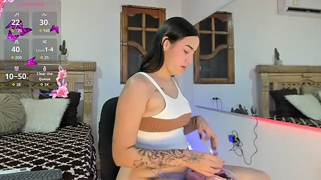 oriana faddila online show from 04/11/26, 03:25