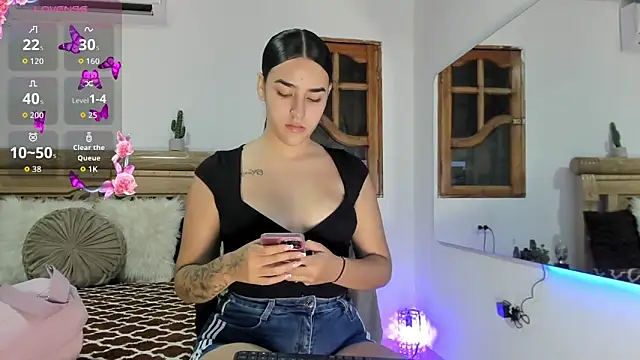 oriana faddila online show from 05/08/26, 02:37