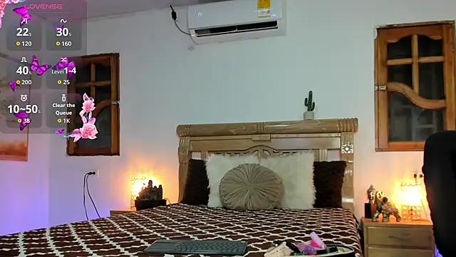 oriana faddila online show from 07/12/26, 02:56