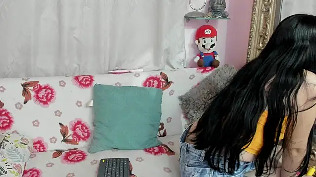 Snapshot of oriana_faddila chatting on 03/19/25, 02:37 oriana faddila online show from 03/19/25, 02:37