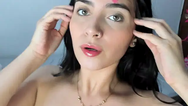 Snapshot of gabie_cortes chatting on 10/03/25, 12:14 gabie cortes online show from 10/03/25, 12:14