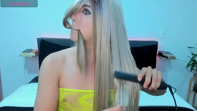 ashley sans2000 online show from 10/12/25, 09:43