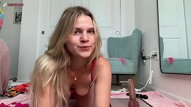 PaigePawg online show from 04/14/26, 01:49