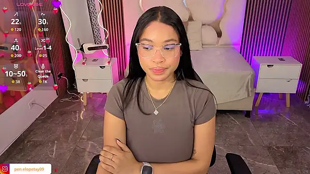 Snapshot of penelope_tay1 chatting on 02/19/26, 03:03 penelope tay1 online show from 02/19/26, 03:03