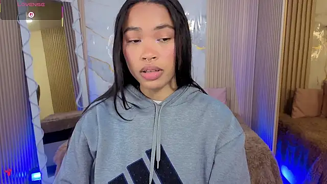 Snapshot of penelope_tay1 chatting on 04/23/26, 03:13 penelope tay1 online show from 04/23/26, 03:13