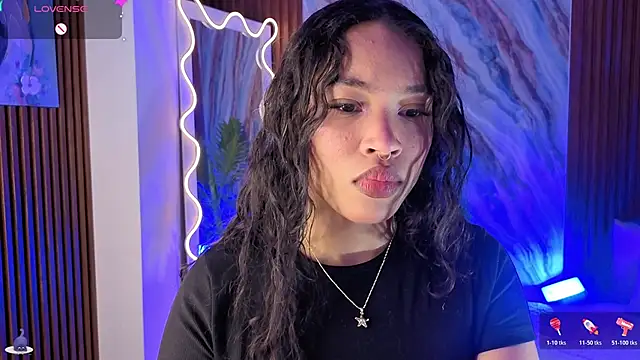 Snapshot of penelope_tay1 chatting on 05/08/26, 03:21 penelope tay1 online show from 05/08/26, 03:21