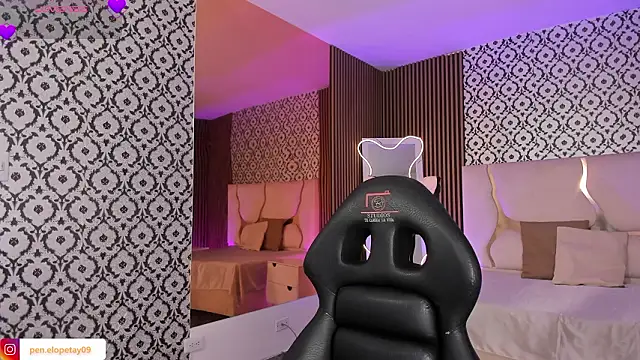 Snapshot of penelope_tay1 chatting on 02/10/26, 03:27 penelope tay1 online show from 02/10/26, 03:27