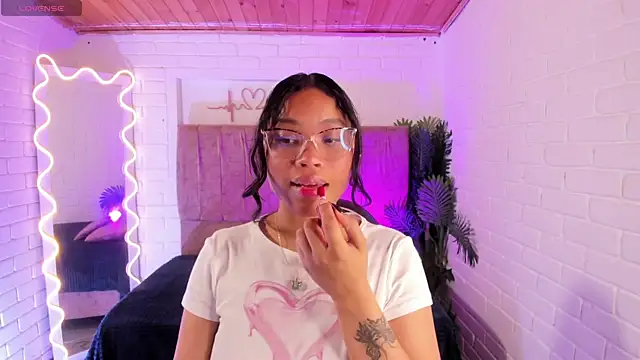 penelope tay1 online show from 10/03/25, 03:30