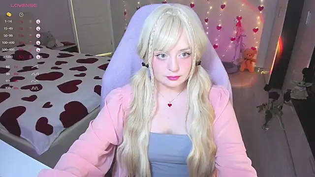 Snapshot of Amy_honey_angel chatting on 02/04/25, 09:07 Amy honey angel online show from 02/04/25, 09:07