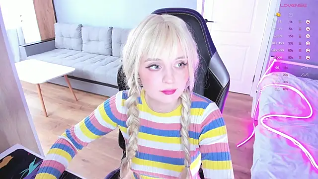 Snapshot of Amy_honey_angel chatting on 02/26/26, 10:48 Amy honey angel online show from 02/26/26, 10:48