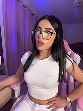 Emily-14 online show from 07/15/26, 04:19