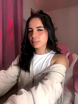 Emily-14 online show from 12/21/25, 06:48