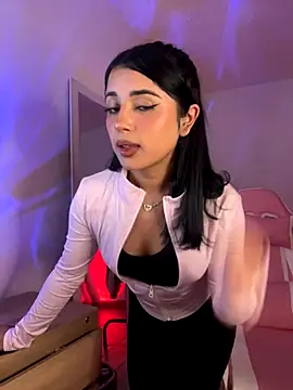 Emily-14 online show from 09/30/25, 03:56