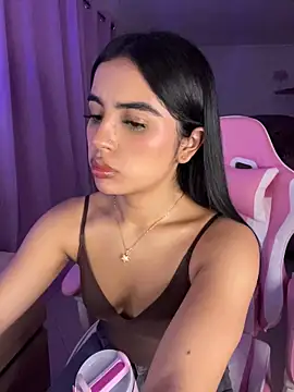 Emily-14 online show from 07/18/26, 03:04