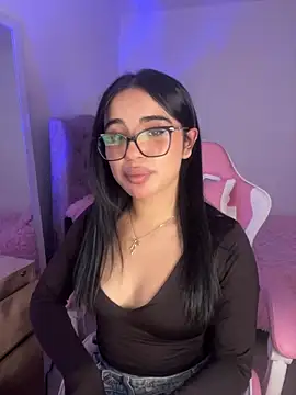 Emily-14 online show from 04/19/26, 01:50