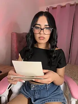 Emily-14 online show from 11/08/25, 05:22