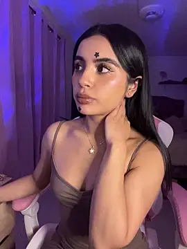 Emily-14 online show from 07/16/26, 04:53