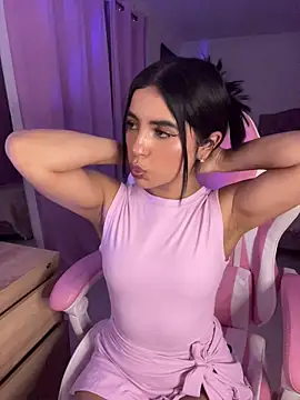 Emily-14 online show from 07/05/26, 04:41
