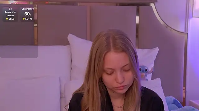 DorisHell online show from 09/25/25, 03:23